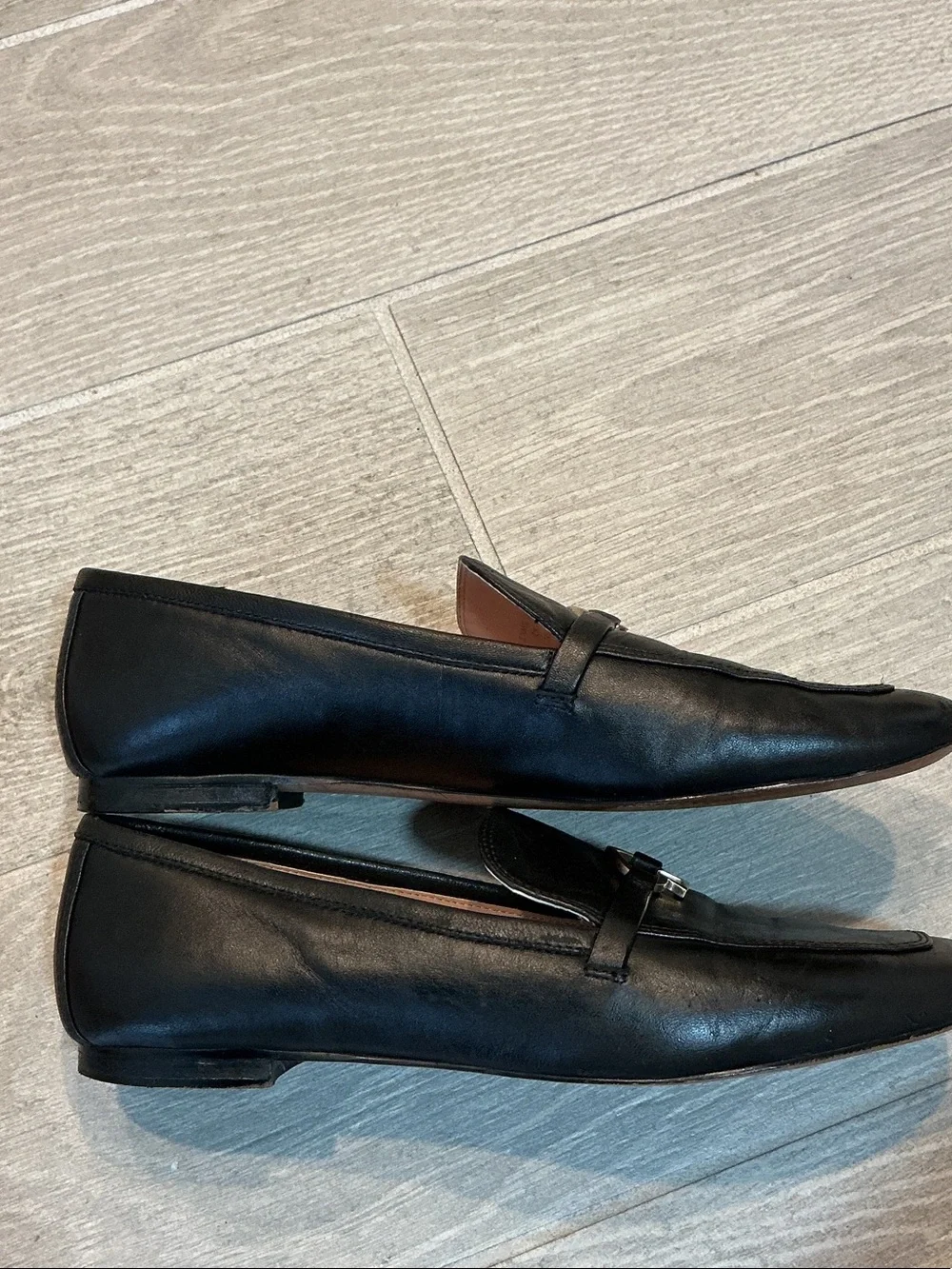 kate spade Cape Cod Spade Black Leather Slip-On Loafers Silver Spade Sz 7.5B